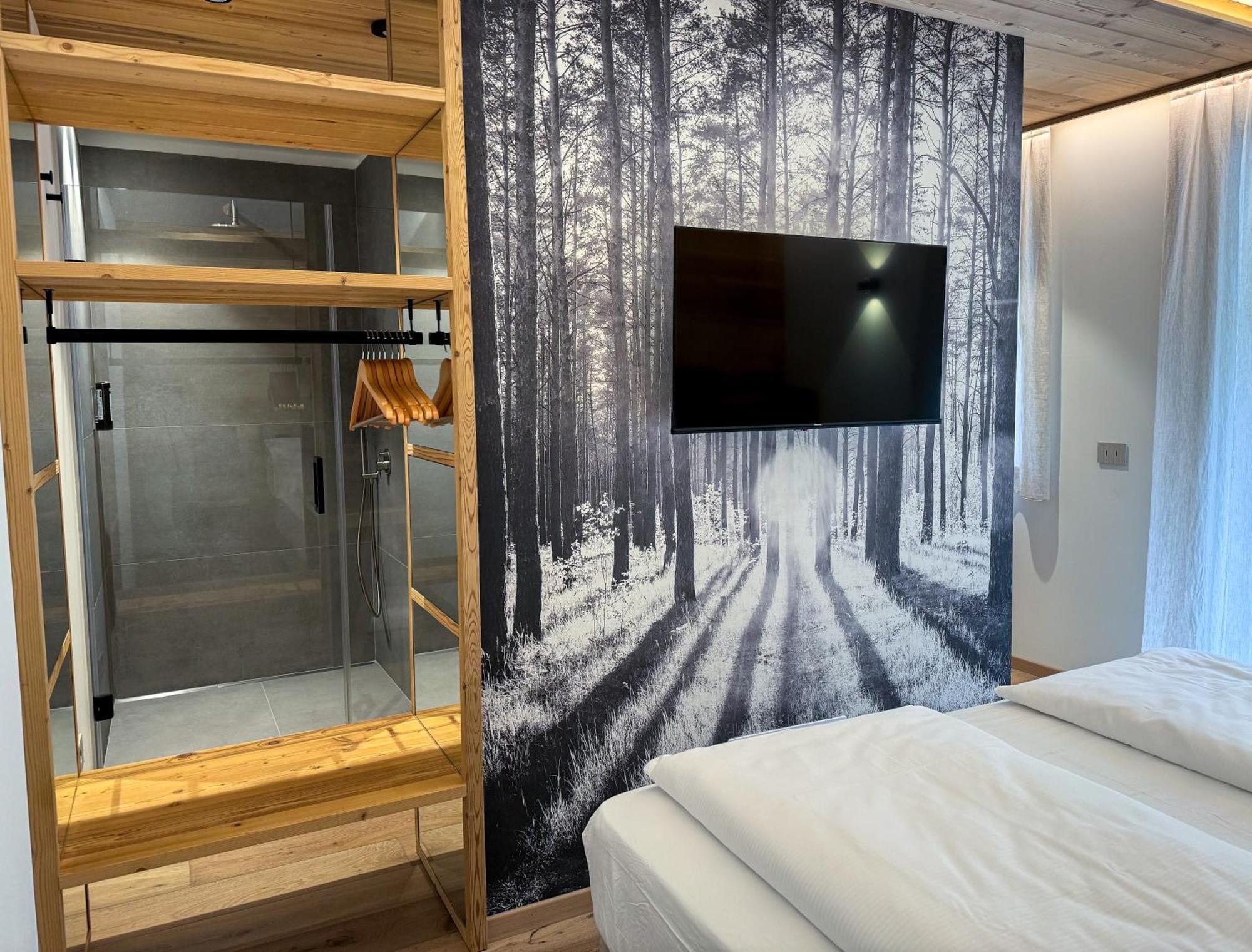 Vivi Suites & Spa - Boutique Guest House Molveno Exteriör bild
